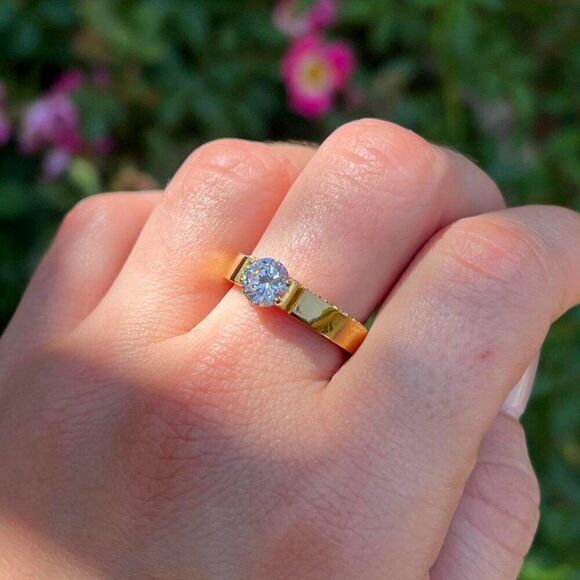 New! “Amelie” Gold Ring - Picture 4 of 7